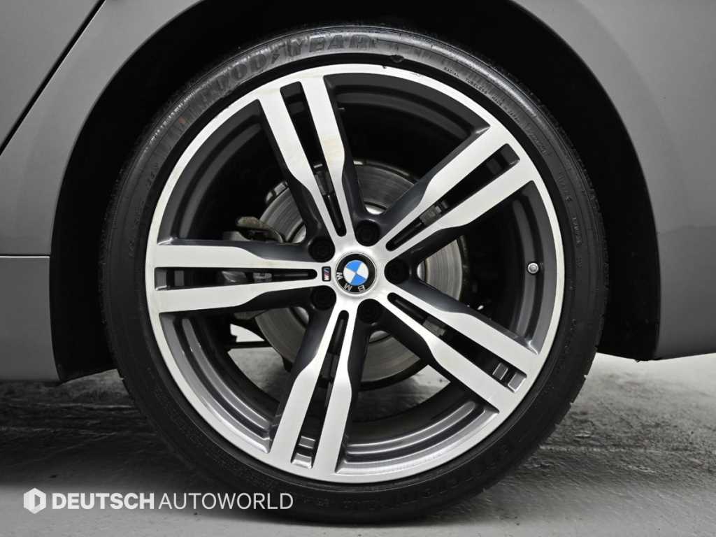 BMW 7 Series - Vista 5