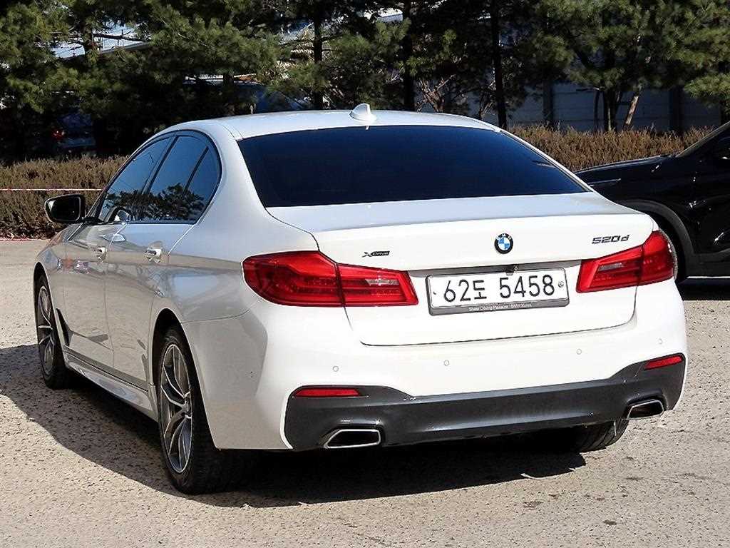 BMW 5 Series - Vista 3