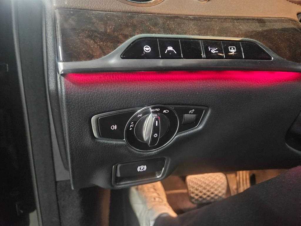 Mercedes Benz S Class - Vista 9