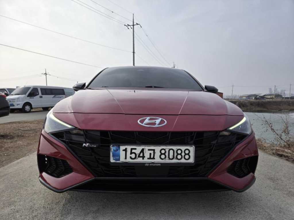 HYUNDAI Avante - Vista 2