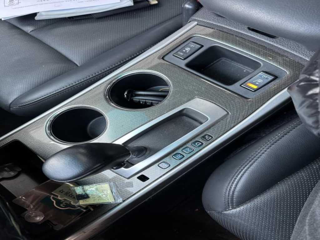 Nissan Altima - Vista 8