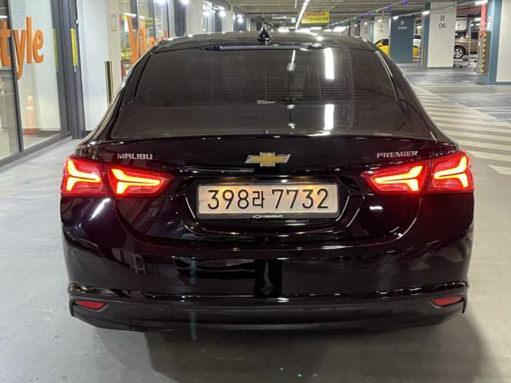 Chevrolet Malibu - Vista 5