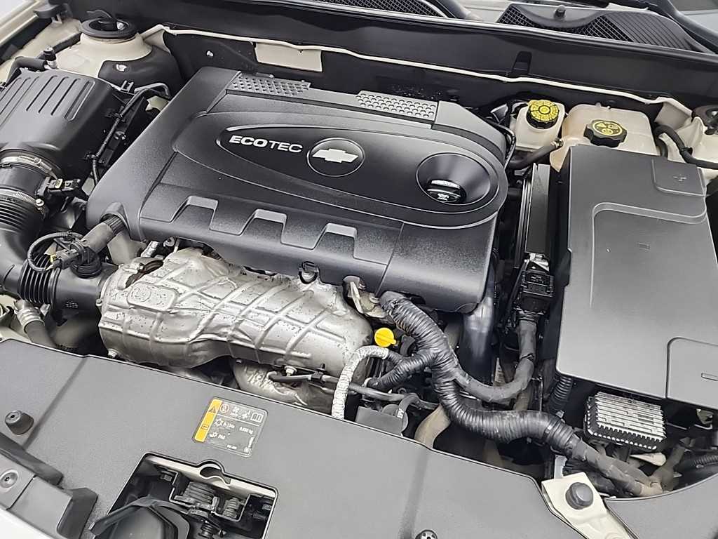 Chevrolet Malibu - Vista 5