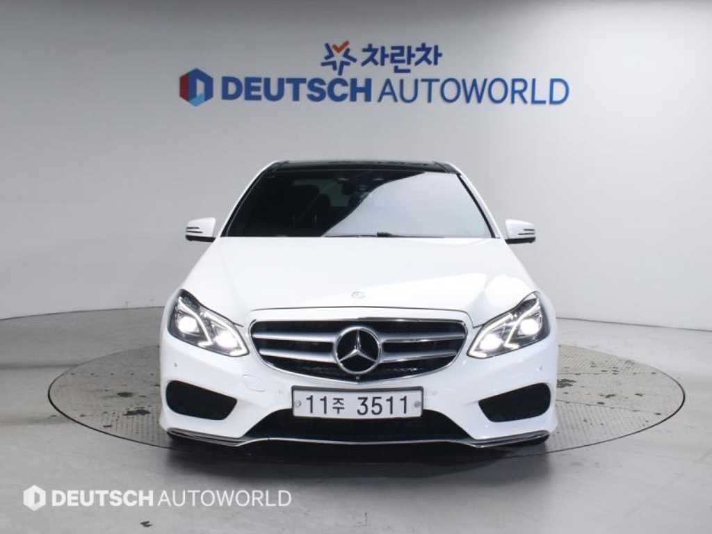 Mercedes Benz E class - Vista 3