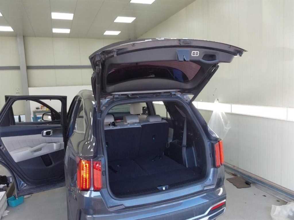 KIA Sorento - Vista 9