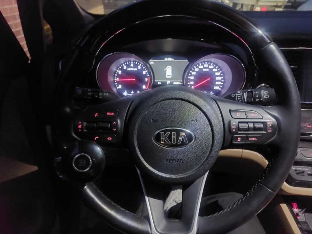 KIA Carnival 2019 Negro - Importación desde Corea - HF Imports Iquique - Foto 15