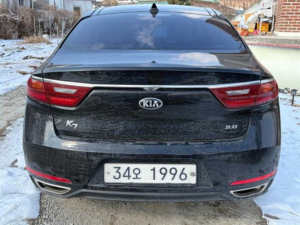 KIA K7 - Vista 4