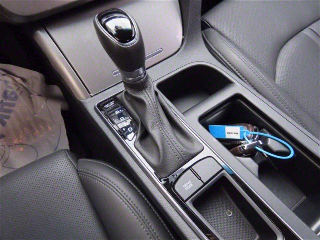 HYUNDAI Sonata - Vista 6