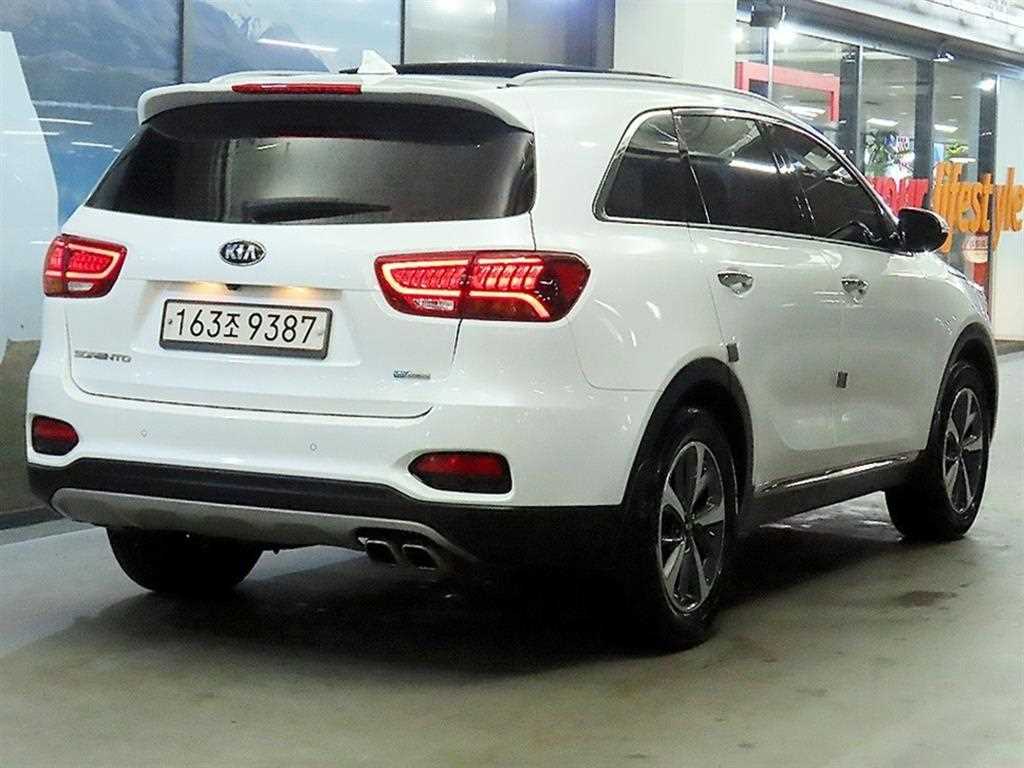 KIA Sorento - Vista 4