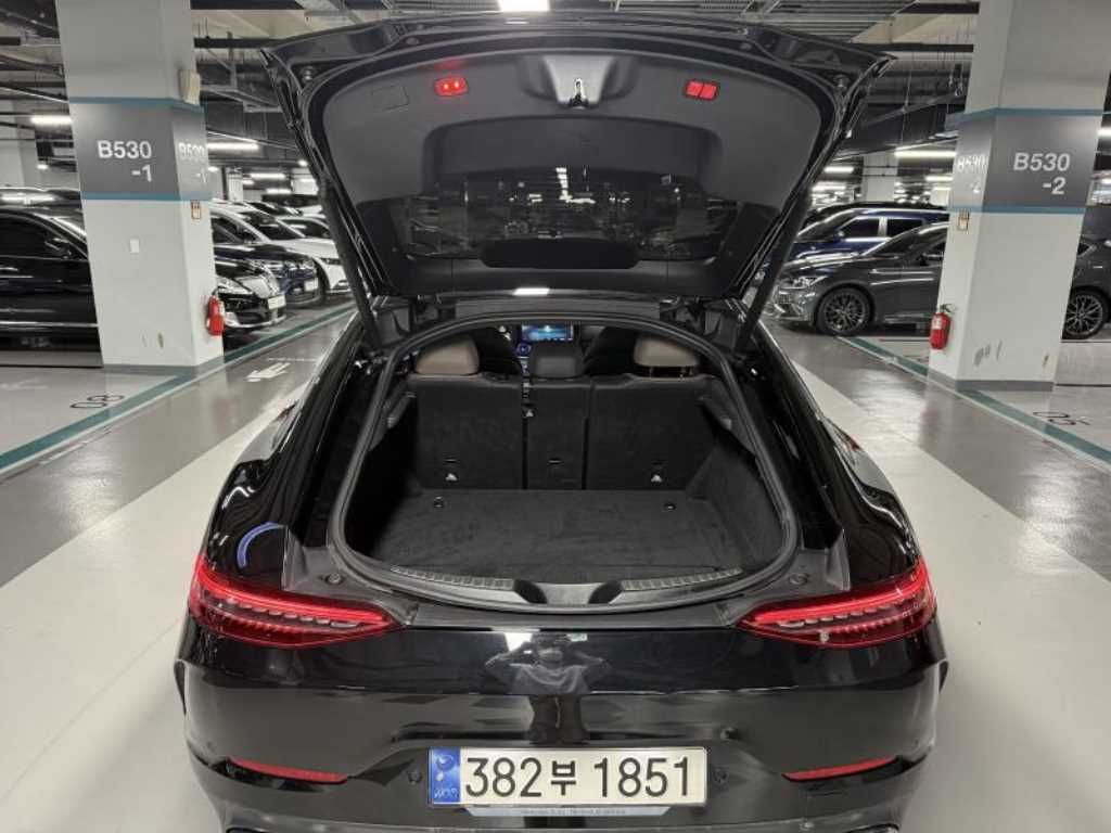 Mercedes Benz AMG GT - Vista 6