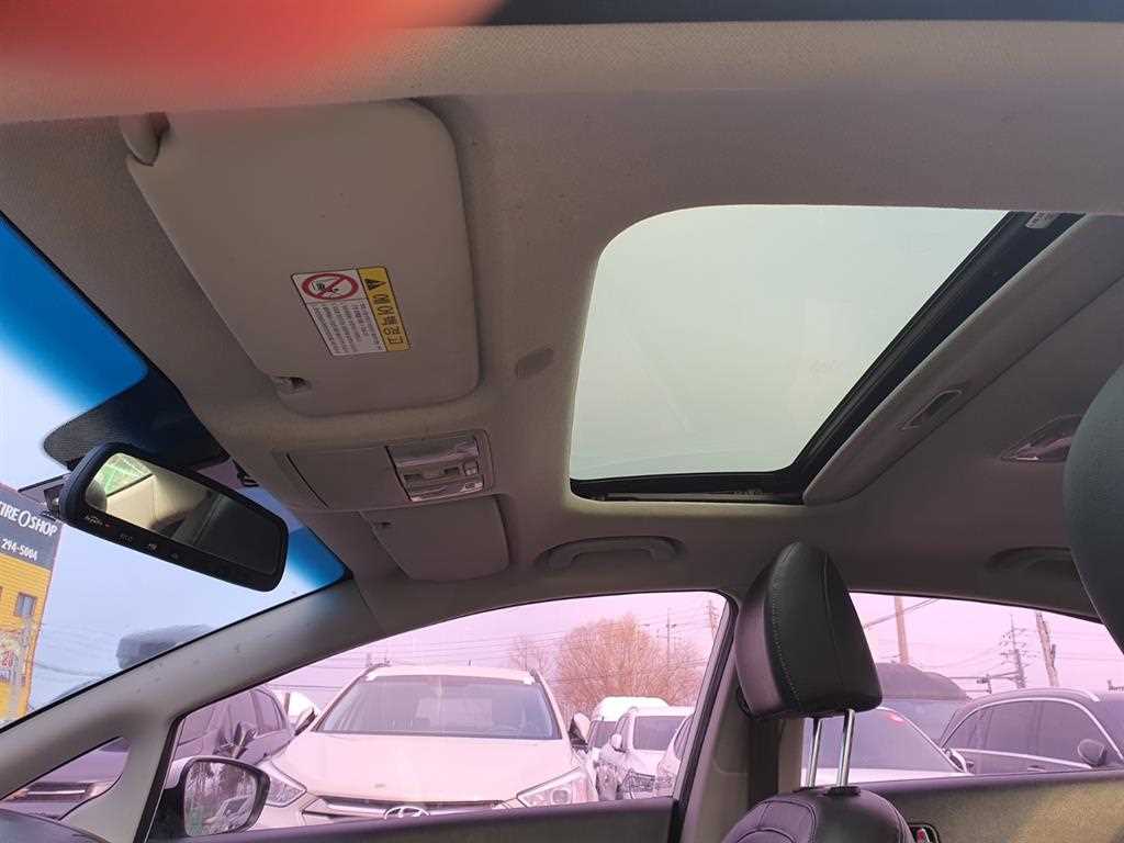 KIA K3 2016 Blanco - Importación desde Corea - HF Imports Iquique - Foto 17