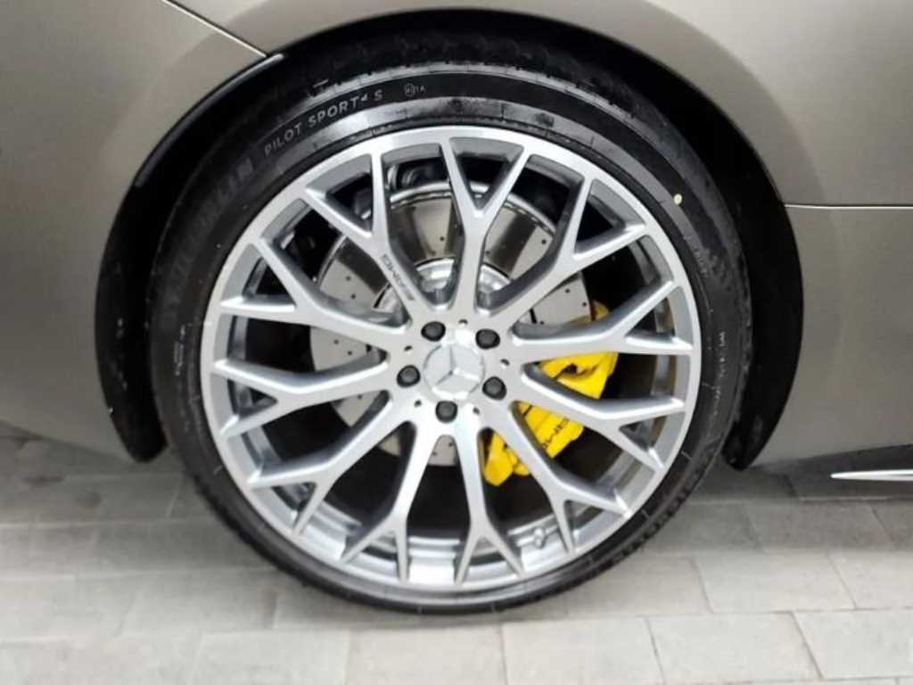 Mercedes Benz SL Class - Vista 5