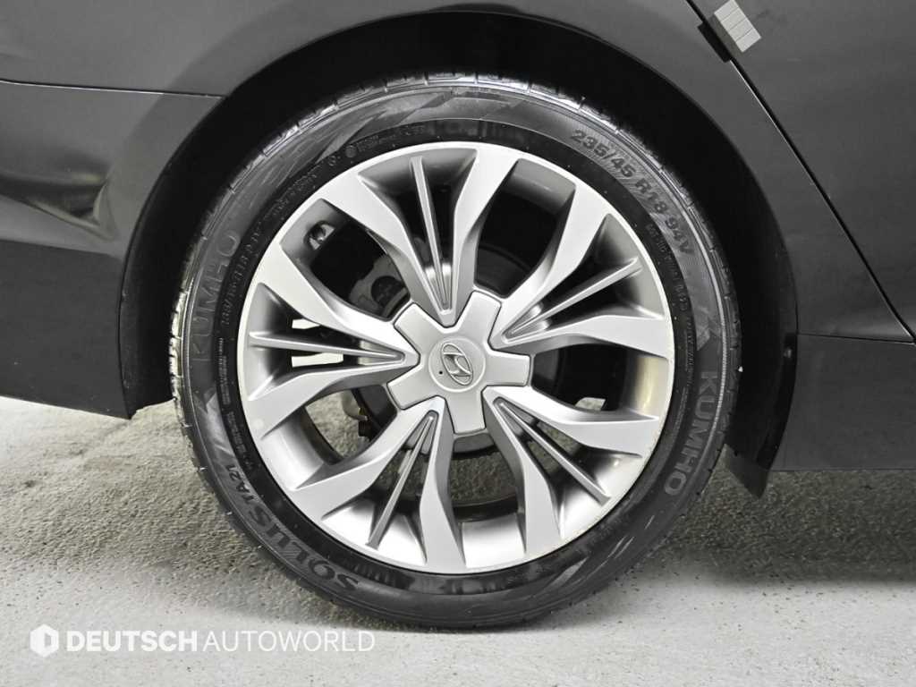 HYUNDAI Sonata - Vista 5