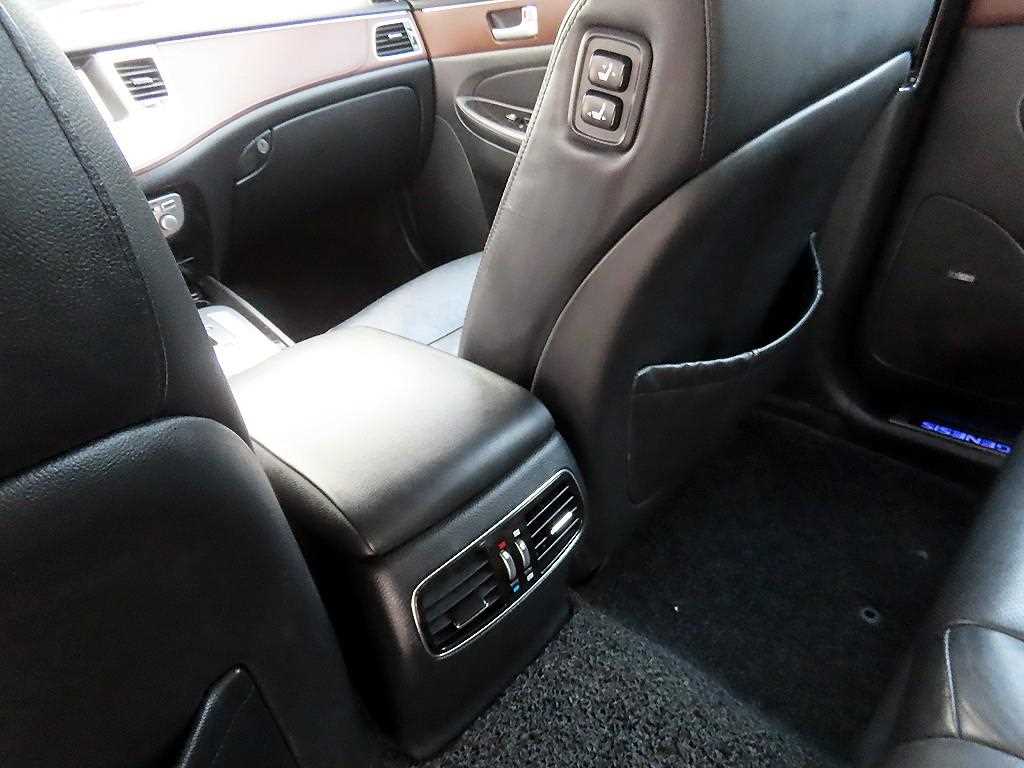 HYUNDAI Genesis 2013 Negro - Importación desde Corea - HF Imports Iquique - Foto 17