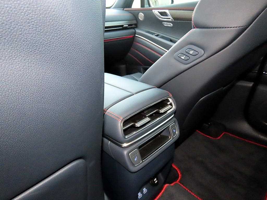 Genesis GV80 - Vista 5