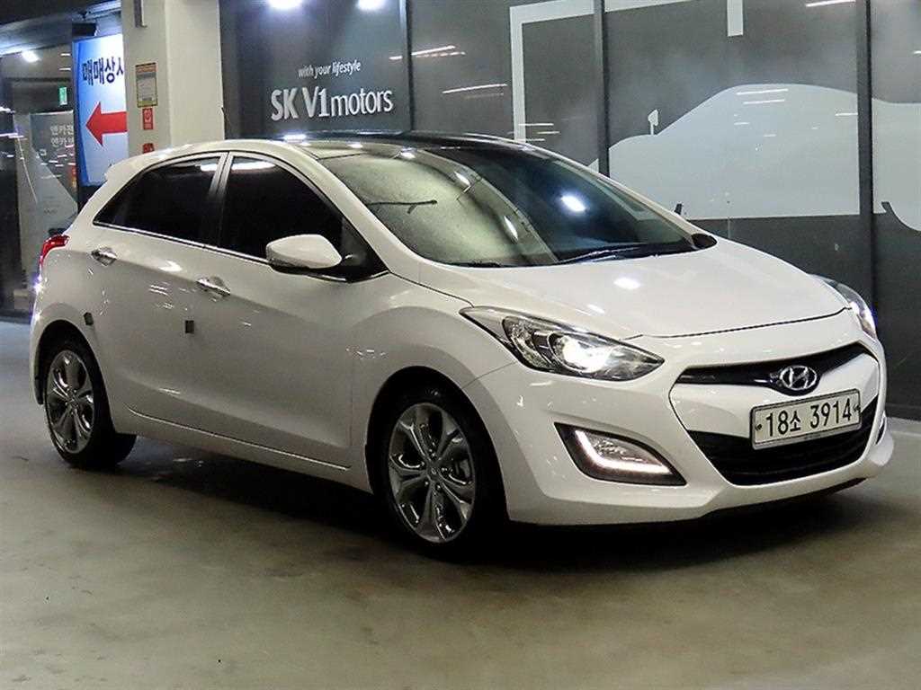 HYUNDAI i30 2012 Blanco - Importación desde Corea - HF Imports Iquique - Foto 1