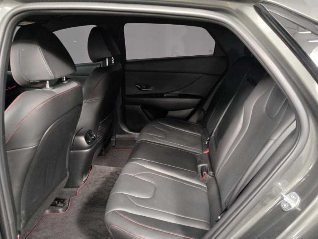 HYUNDAI Avante - Vista 8