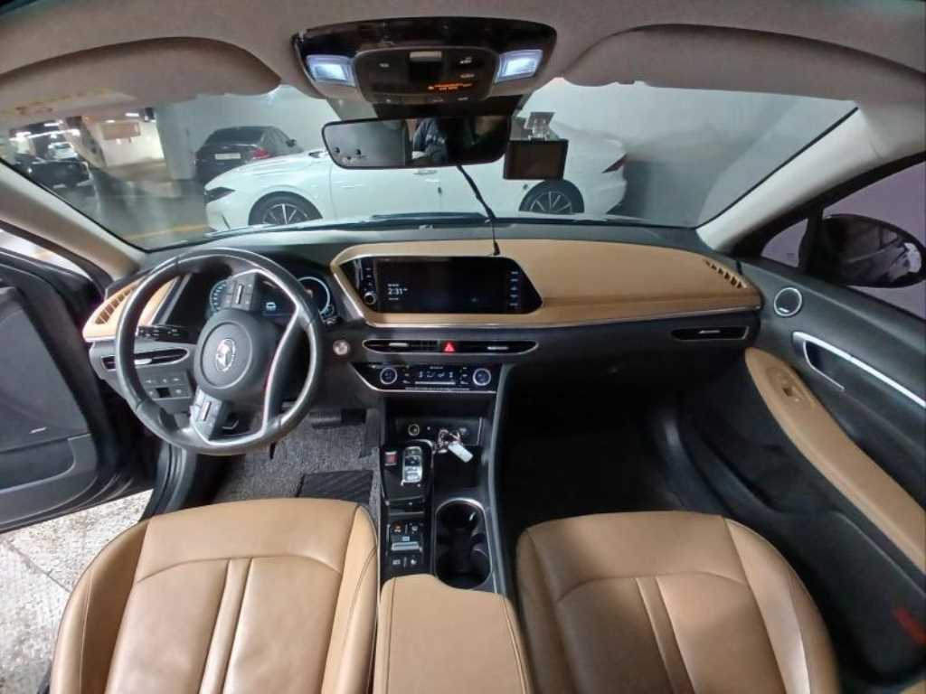 HYUNDAI Sonata - Vista 6