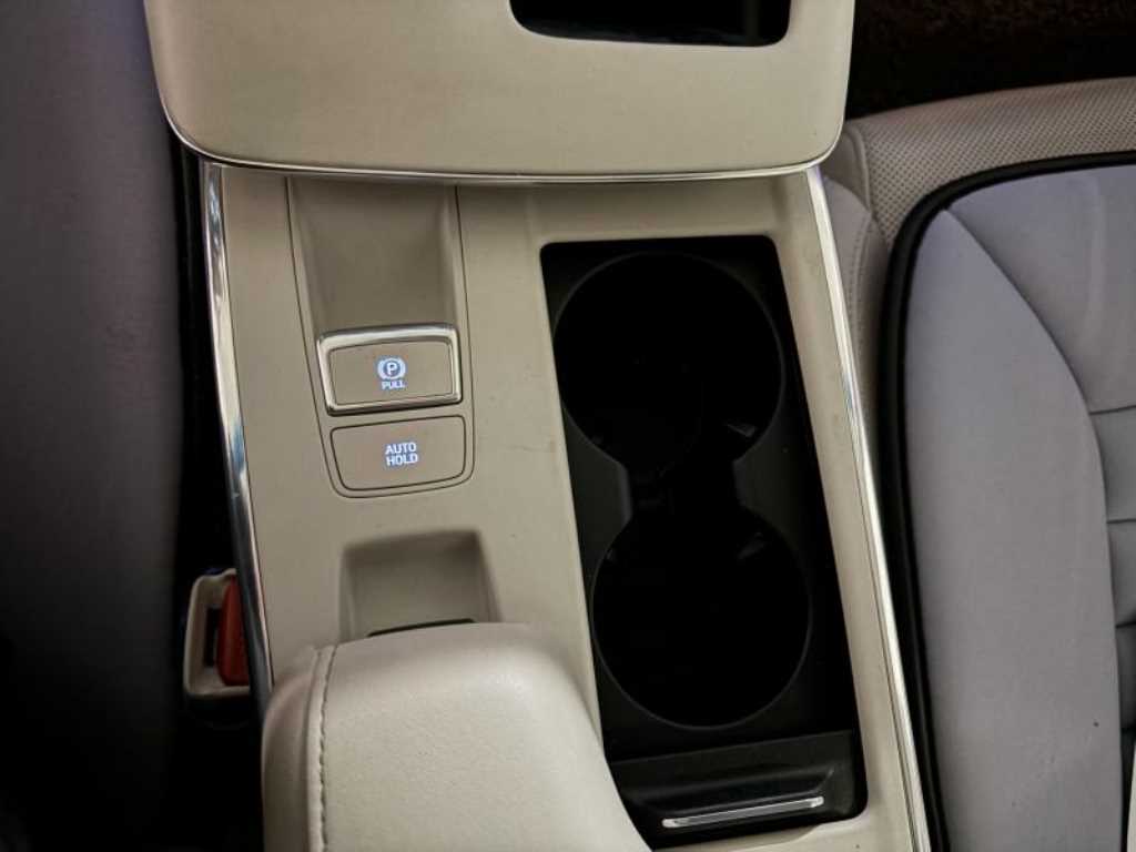 HYUNDAI Grandeur - Vista 8