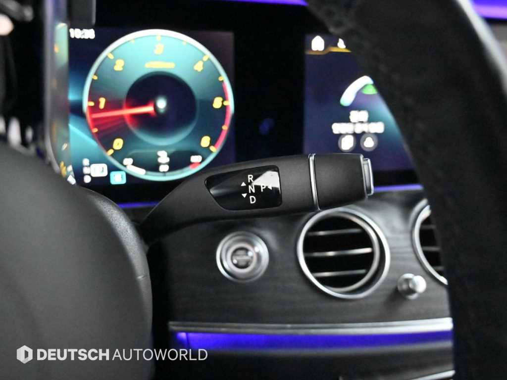 Mercedes Benz E class - Vista 9