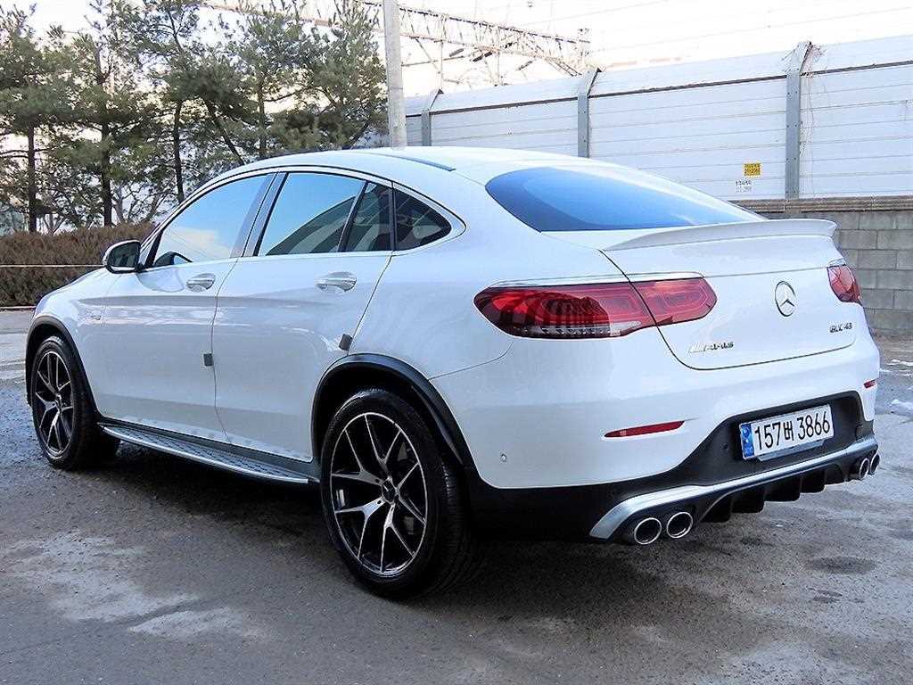 Mercedes Benz GLC Class - Vista 3