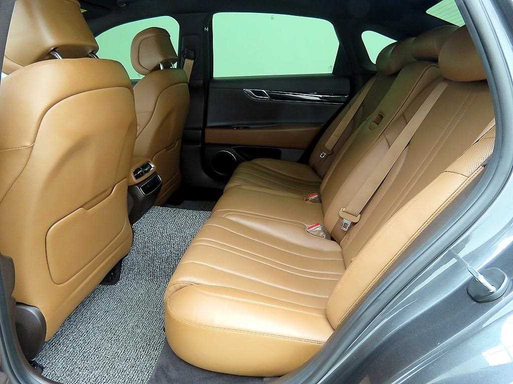 Genesis G80 - Vista 7