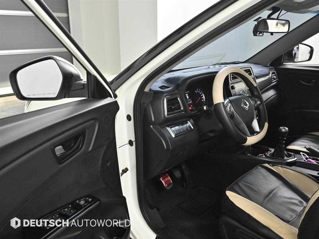 Ssangyong Tivoli - Vista 11