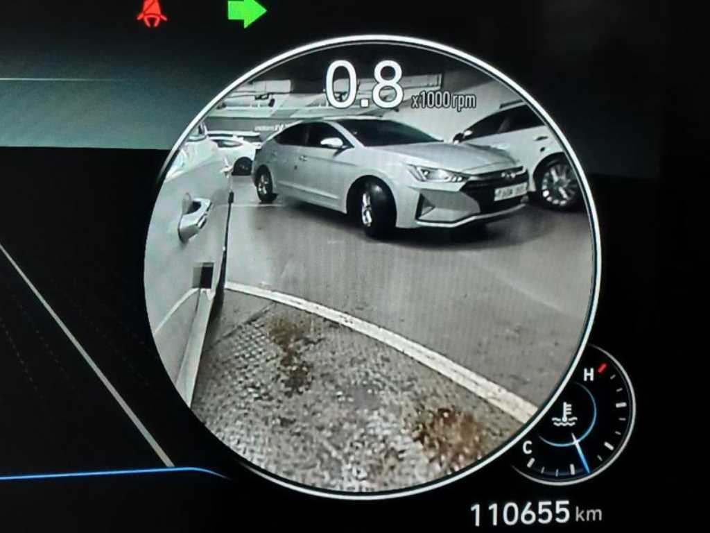 HYUNDAI Grandeur - Vista 10