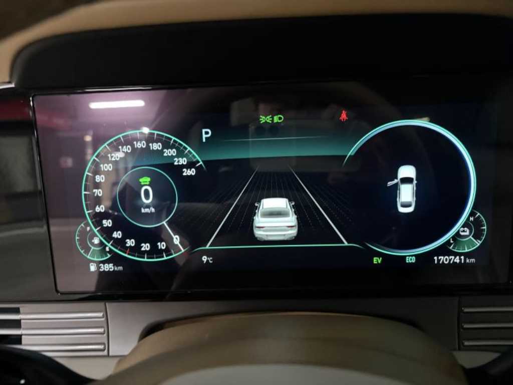 HYUNDAI Grandeur - Vista 5