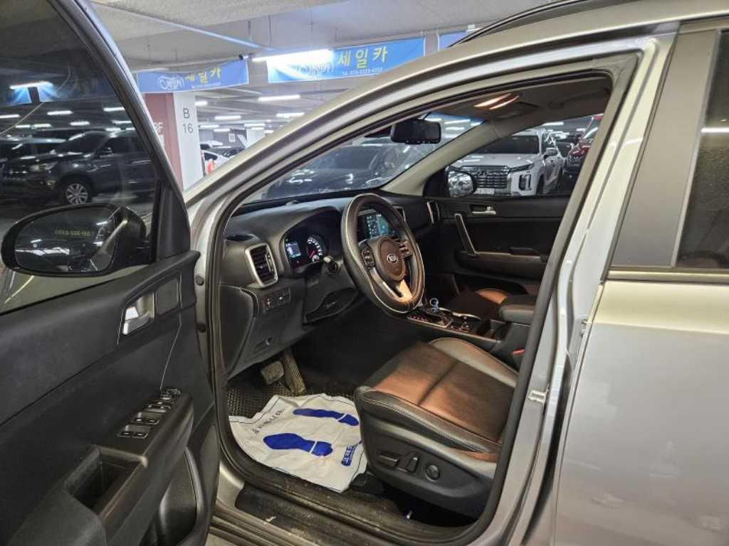 KIA Sportage - Vista 6
