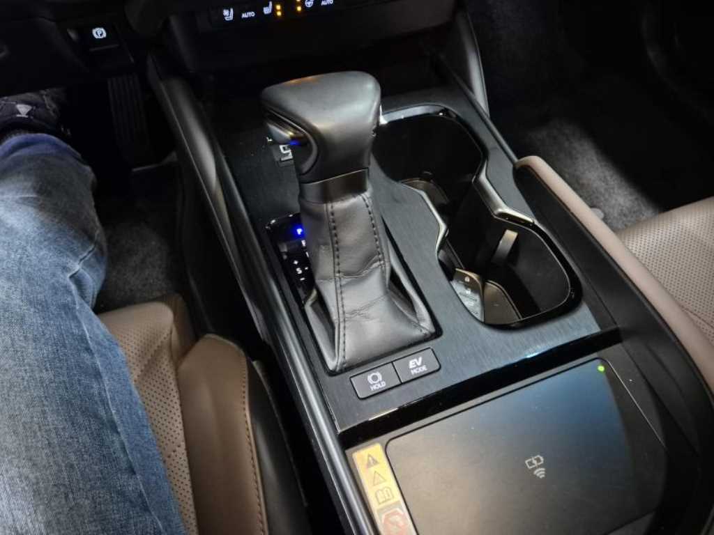 Lexus ES 2023 Negro - Importación desde Corea - HF Imports Iquique - Foto 17