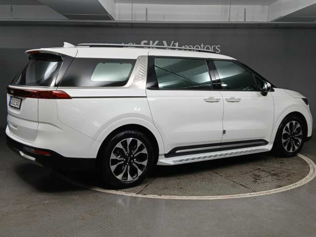 KIA Carnival - Vista 4