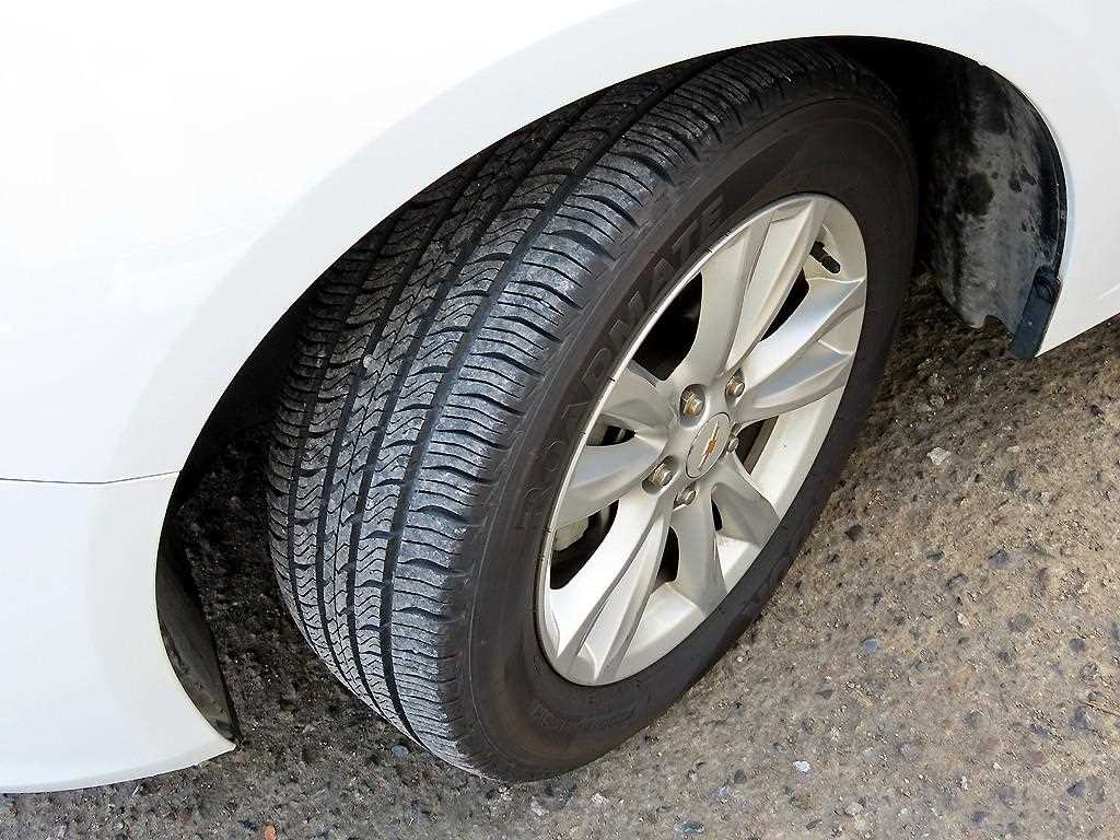 Chevrolet Cruise 2014 Blanco - Importación desde Corea - HF Imports Iquique - Foto 18