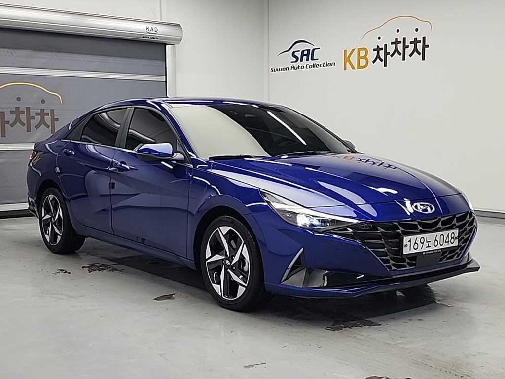 HYUNDAI Avante - Vista 4