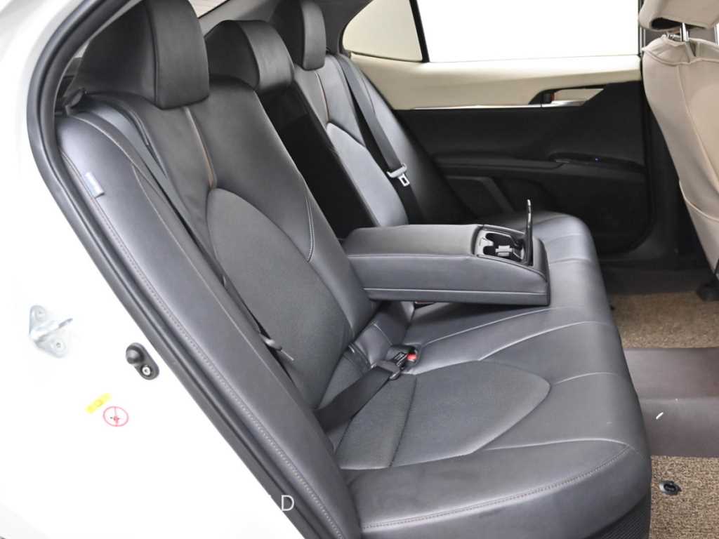 Toyota Camry - Vista 10