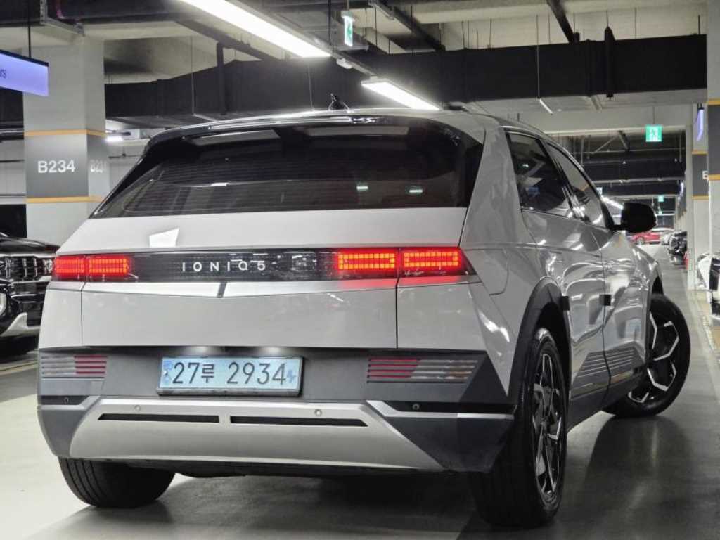 HYUNDAI Ioniq 5 - Vista 3