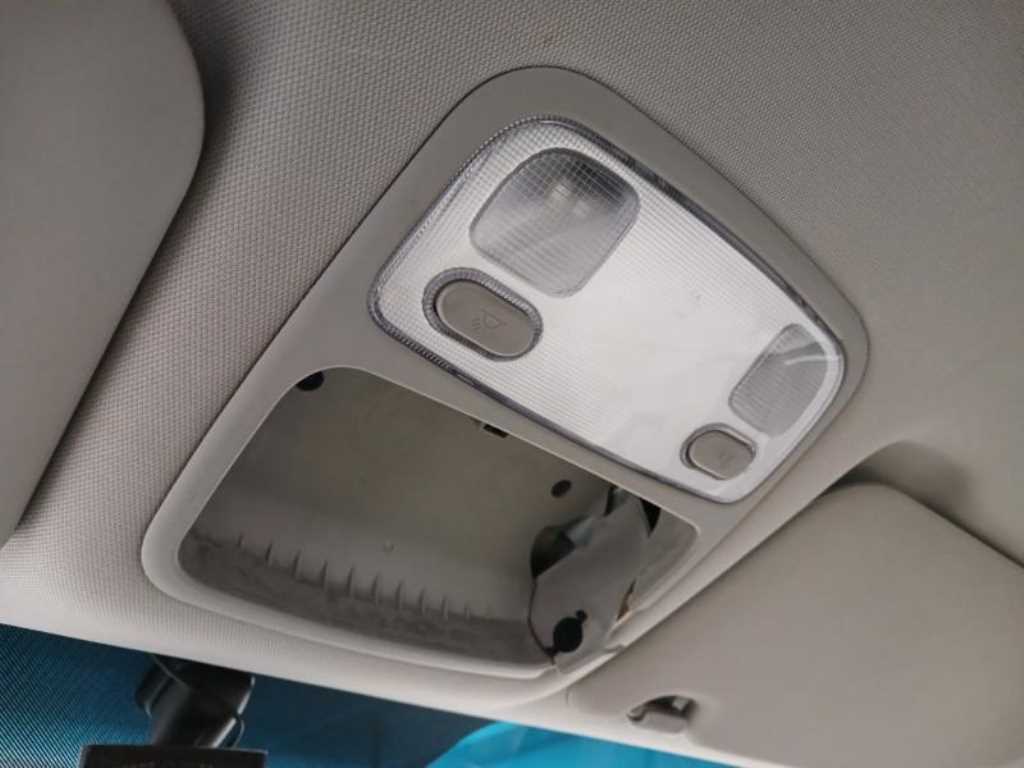 KIA Carens 2008 Gris - Importación desde Corea - HF Imports Iquique - Foto 15