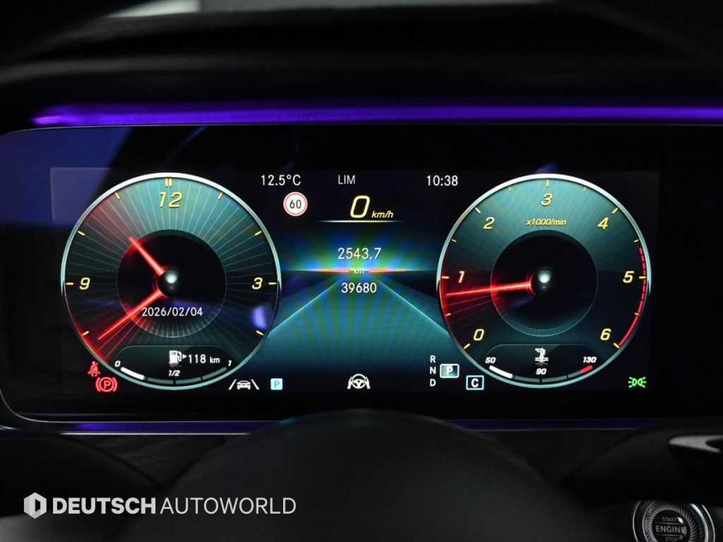 Mercedes Benz E class - Vista 8