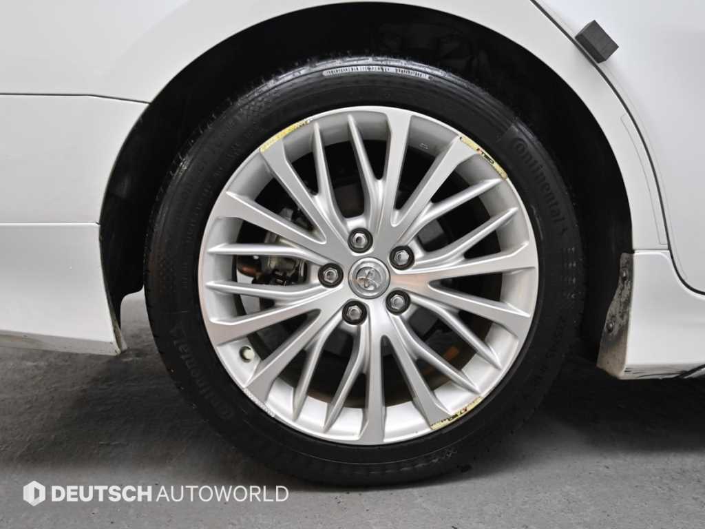 Toyota Camry - Vista 5