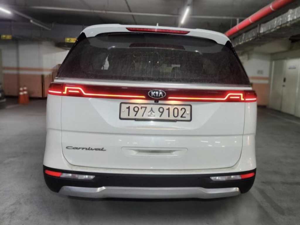 KIA Carnival - Vista 2