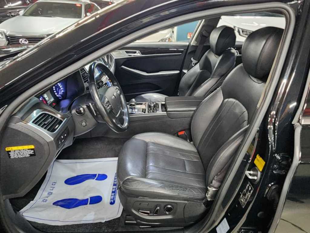 Genesis G80 - Vista 8