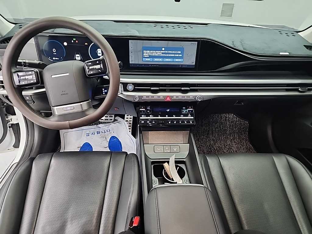 HYUNDAI Grandeur - Vista 7
