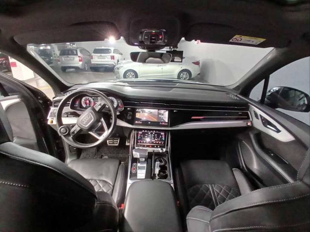 Audi Q7 - Vista 5
