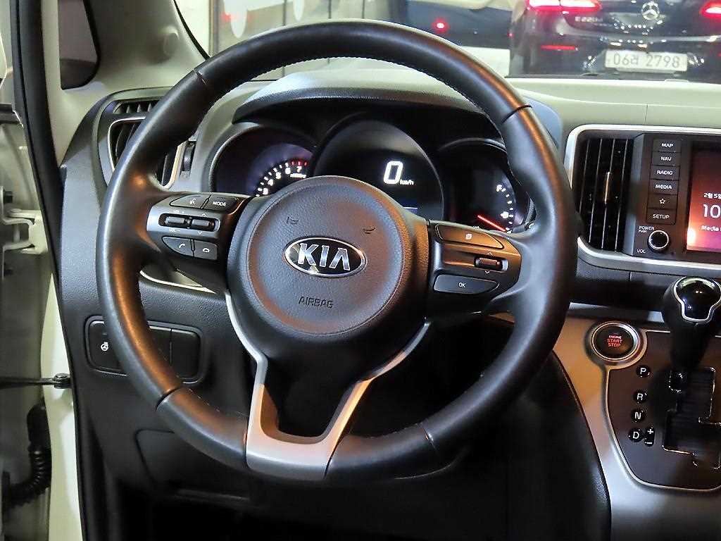 KIA Ray - Vista 8