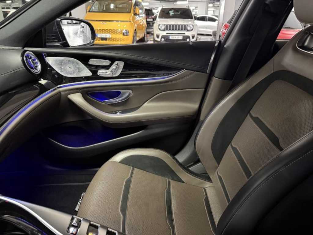 Mercedes Benz AMG GT - Vista 10