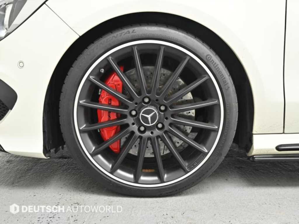 Mercedes Benz CLA Class - Vista 5