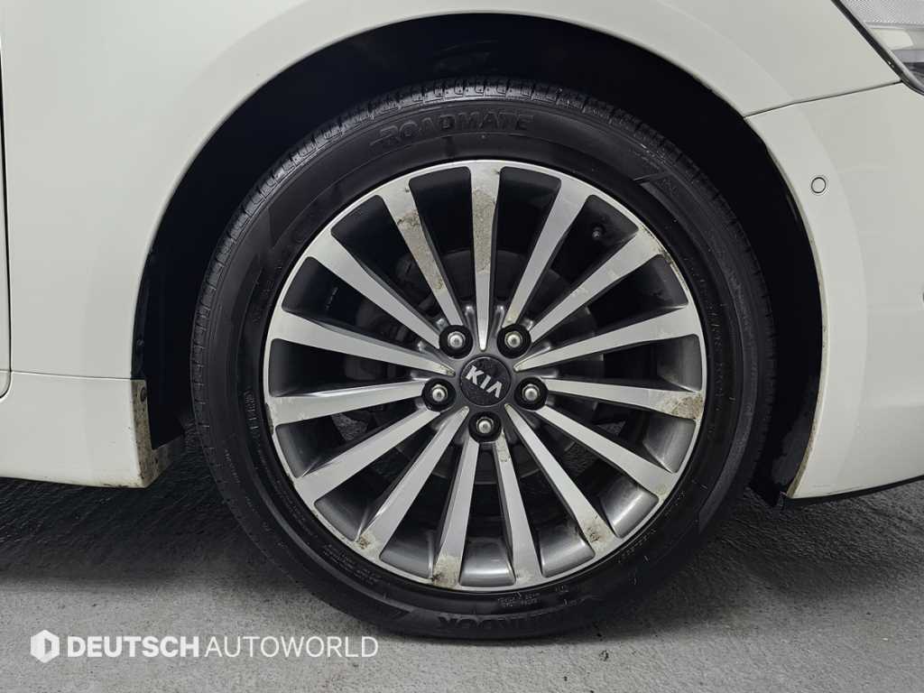 KIA K7 - Vista 5
