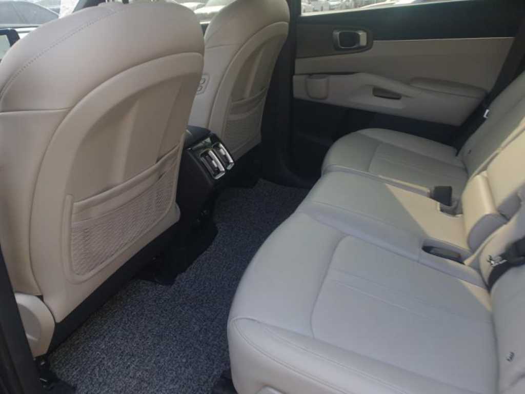 KIA Sorento - Vista 3