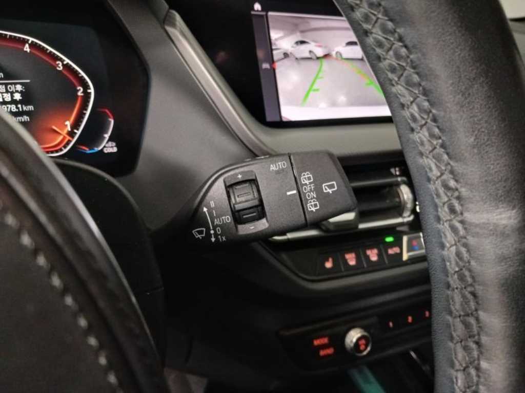 BMW 1 series 2021 Blanco - Importación desde Corea - HF Imports Iquique - Foto 17