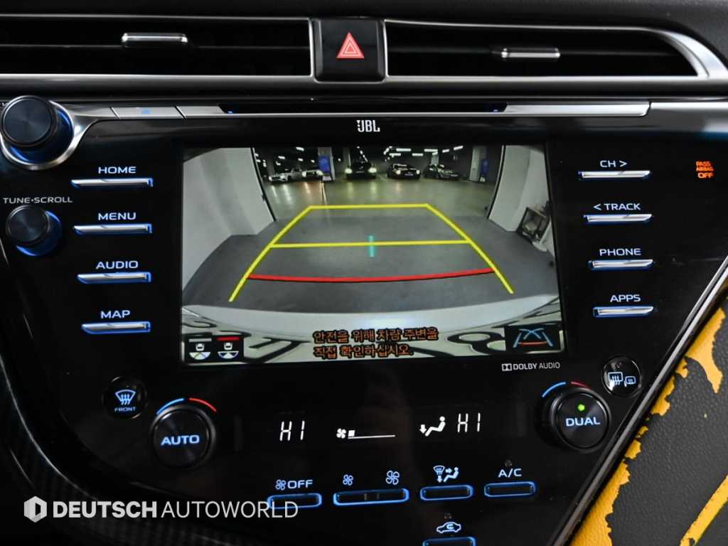 Toyota Camry - Vista 12